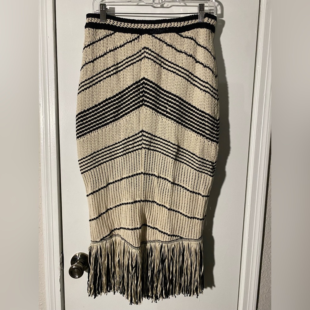 Express Knit Skirt, Size Med